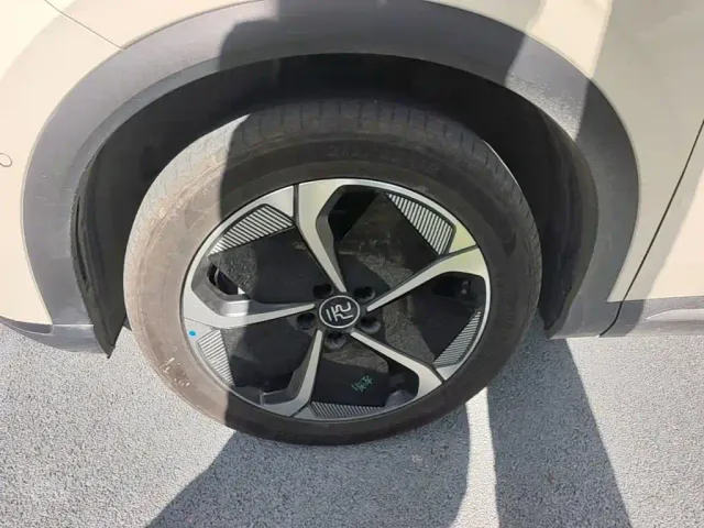 BYD Yuan PLUS — Фото автомобиля 22