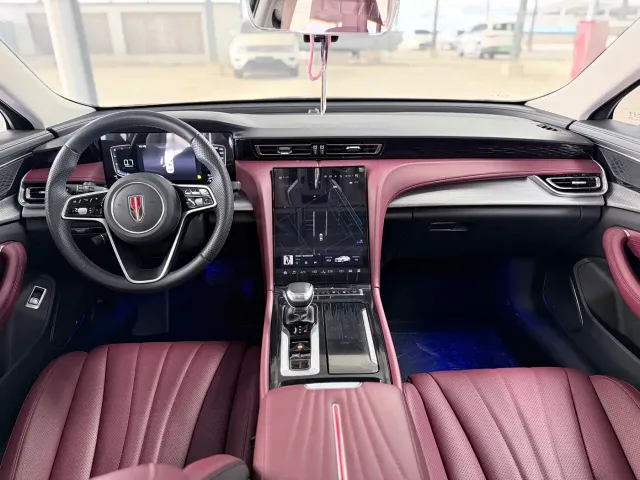Hongqi H5 — Фото автомобиля 7
