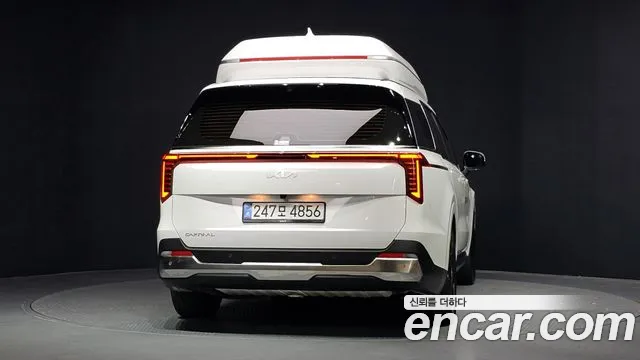 Kia Canival Новый Carnival 4 поколение Бензин 9 мест Hi-Limousine (Спецкузов) — Фото автомобиля 4
