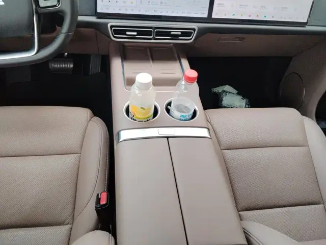 Li Auto Li Auto L7 2024 Pro — Фото автомобиля 15