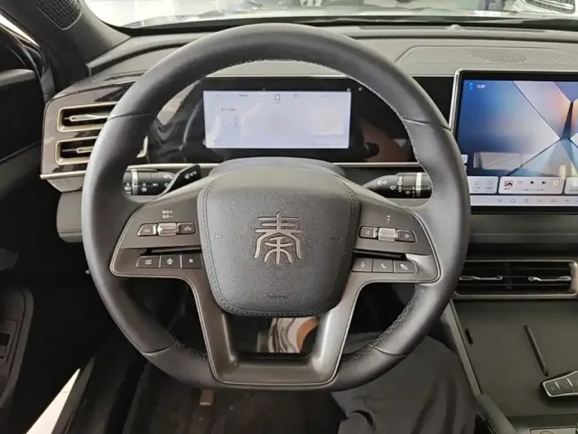 BYD Qin L — Фото автомобиля 10