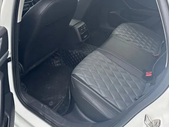 Volkswagen Sagitar — Фото автомобиля 7