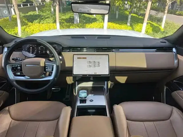 Land Rover Range Rover — Фото автомобиля 13