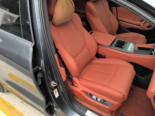 BYD Tang L — Фото автомобиля 24