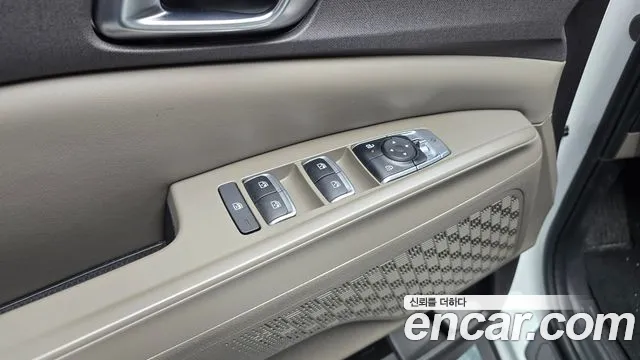 Kia Carnival Generation 4 — Фото автомобиля 27