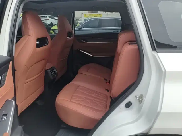 Changan CS75 Plus — Фото автомобиля 16