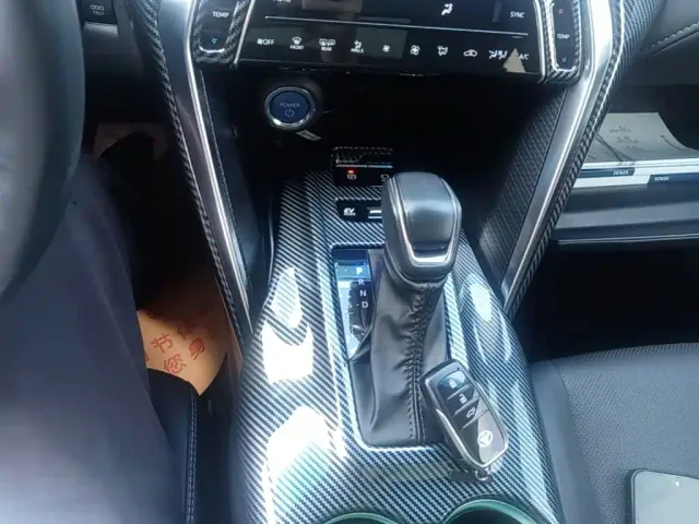 Toyota Venza — Фото автомобиля 13