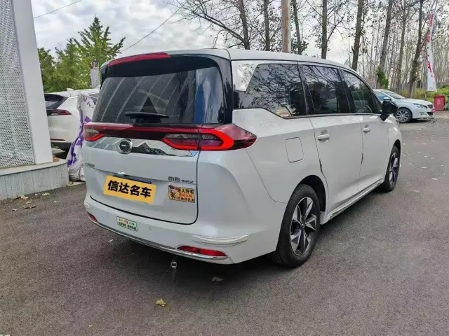 GAC Trumpchi M6 — Фото автомобиля 9