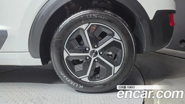 Kia Niro The All New — Фото автомобиля 6