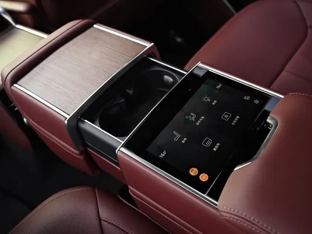 Land Rover Range Rover — Фото автомобиля 14
