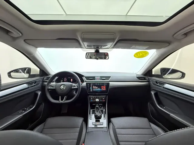 Skoda Superb — Фото автомобиля 9
