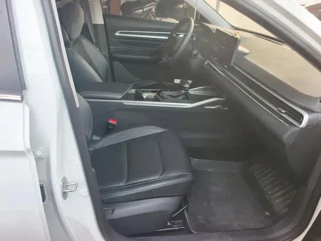 Geely Emgrand — Фото автомобиля 8