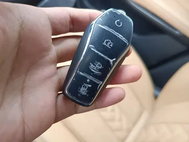 BYD Song L DM-i — Фото автомобиля 8