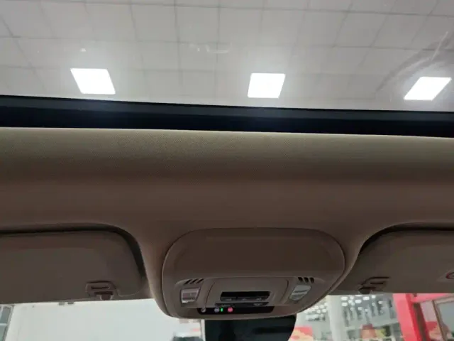 Buick Envision Plus — Фото автомобиля 17