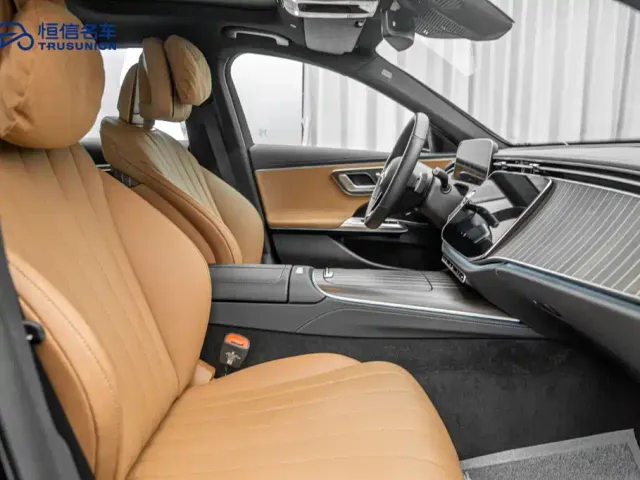Mercedes-Benz E-Class — Фото автомобиля 18