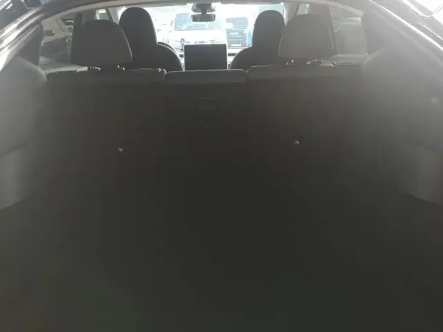 Tesla Model Y — Фото автомобиля 4