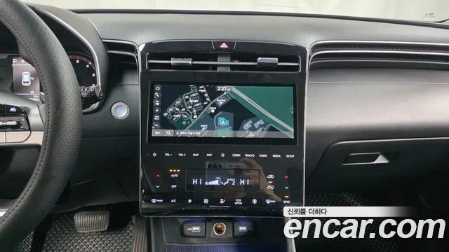 Hyundai Tucson Tucson (NX4) Дизель 2.0 2WD — Фото автомобиля 14