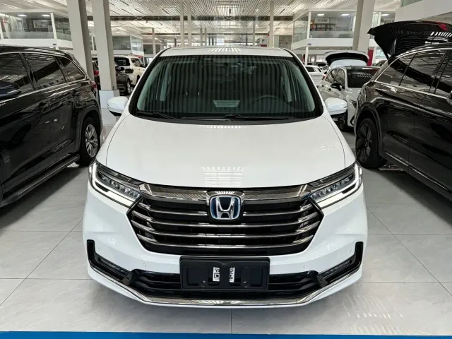 Honda Odyssey — Фото автомобиля 2