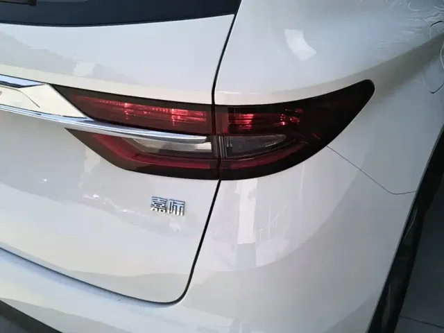 Geely Jiaji — Фото автомобиля 7