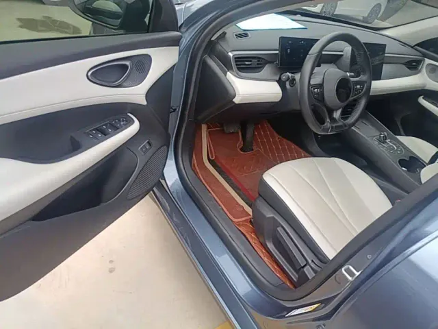 BYD Seal 05 DM-i — Фото автомобиля 15