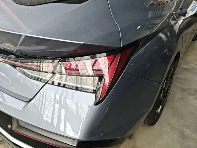 Hyundai Elantra — Фото автомобиля 7
