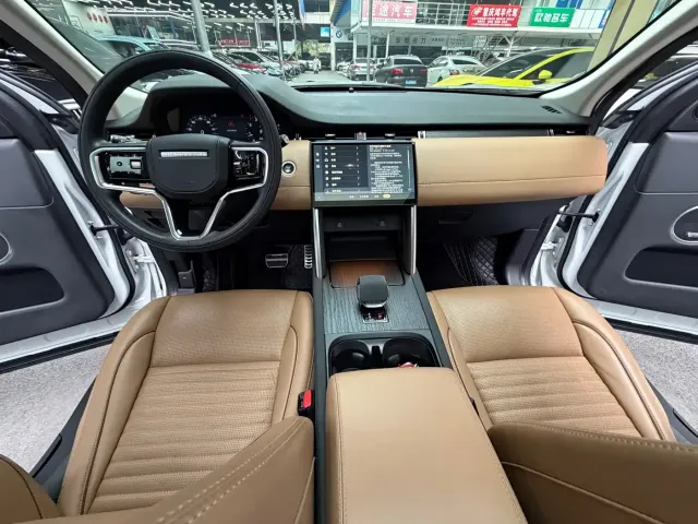 Land Rover Discovery Sport — Фото автомобиля 20
