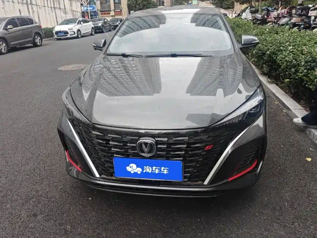 Changan Eado — Фото автомобиля 2