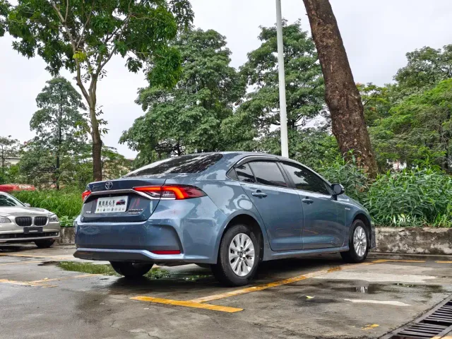 Toyota Corolla — Фото автомобиля 6
