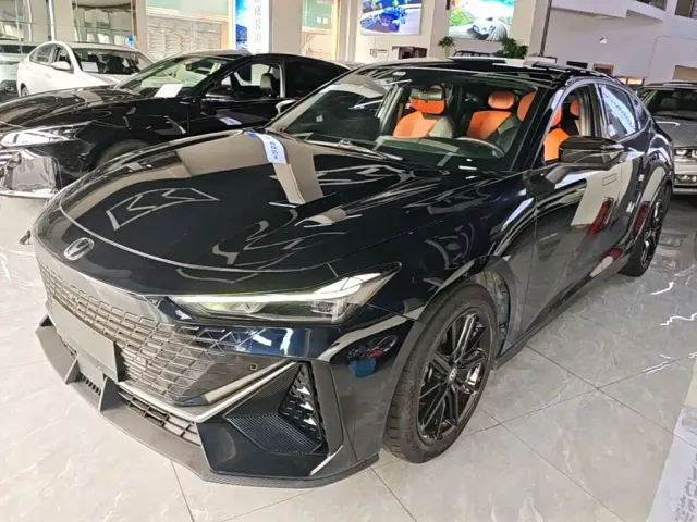 Фотография автомобиля — Changan UNI-V