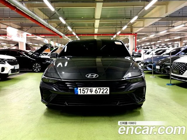 Hyundai Avante CN7 — Фото автомобиля 3