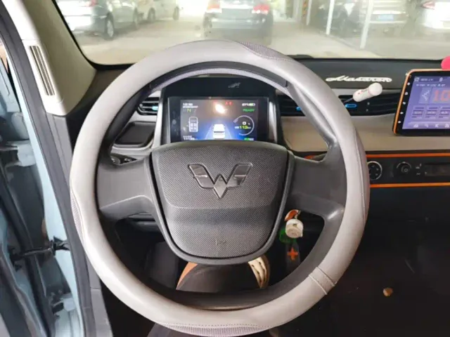 Wuling Hongguang Mini EV — Фото автомобиля 10