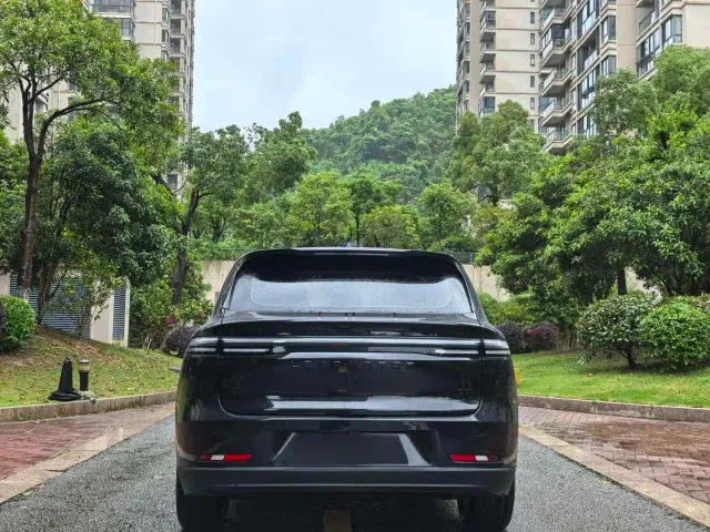 Leapmotor C10 — Фото автомобиля 14