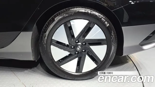 Hyundai Ioniq 6 — Фото автомобиля 6