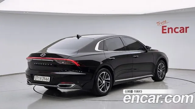 Hyundai Grandeur Новый Grandeur IG 3.0 LPi (Для проката) — Фото автомобиля 2