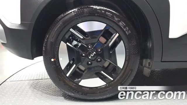 Kia Seltos Seltos 2 поколение Бензин 1.6T 2WD — Фото автомобиля 5