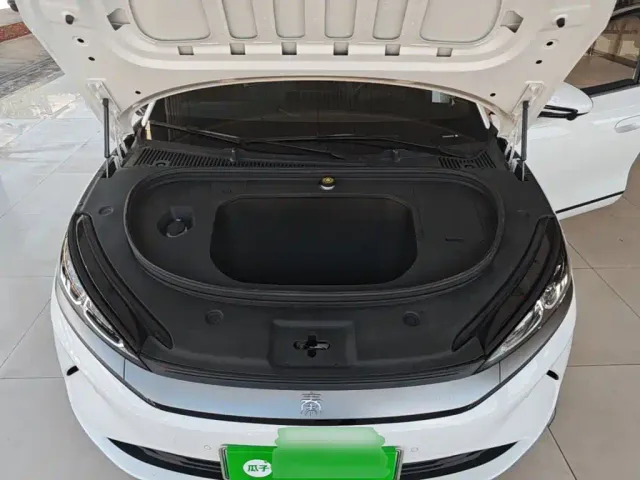 BYD Qin L — Фото автомобиля 19