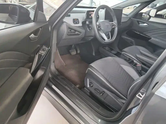 Volkswagen ID.3 — Фото автомобиля 15