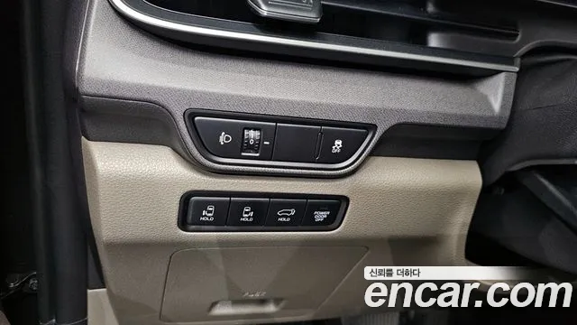 Kia Carnival Generation 4 — Фото автомобиля 16