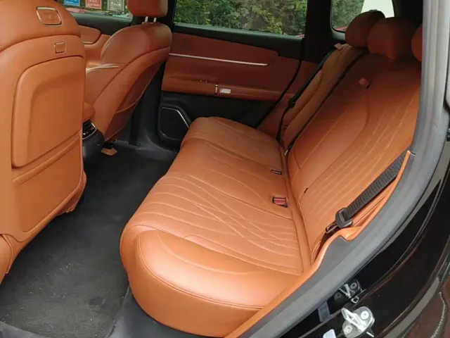 Changan Qiyuan Q07 — Фото автомобиля 16