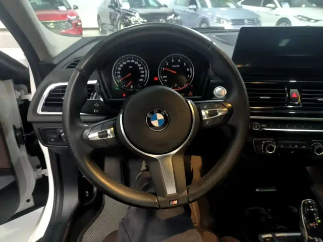 BMW 1 Series — Фото автомобиля 10
