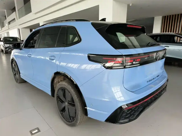 Volkswagen Tiguan L — Фото автомобиля 4