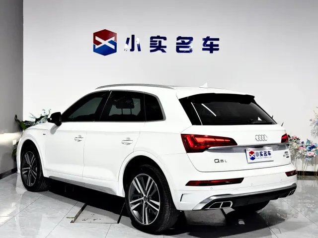 Audi Q5L — Фото автомобиля 9