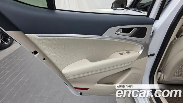 Genesis G70 New — Фото автомобиля 14