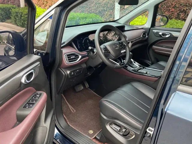 GAC Trumpchi M6 — Фото автомобиля 4