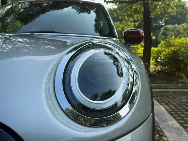 MINI Hatch — Фото автомобиля 4