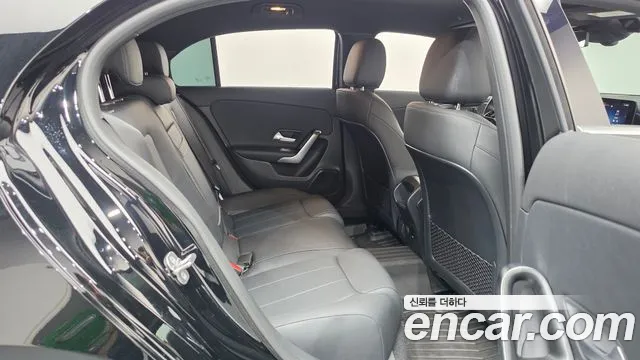 Mercedes-Benz A-Class — Фото автомобиля 2