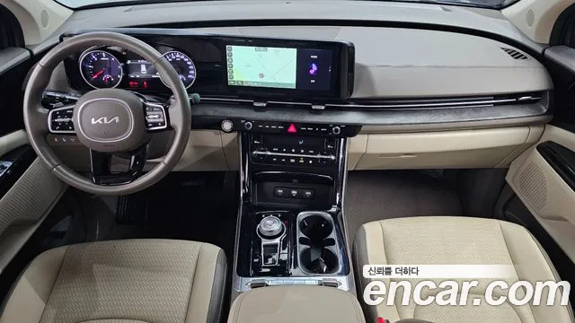 Kia Carnival Generation 4 — Фото автомобиля 10