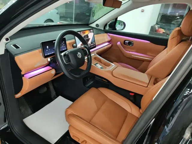 Leapmotor C16 — Фото автомобиля 11