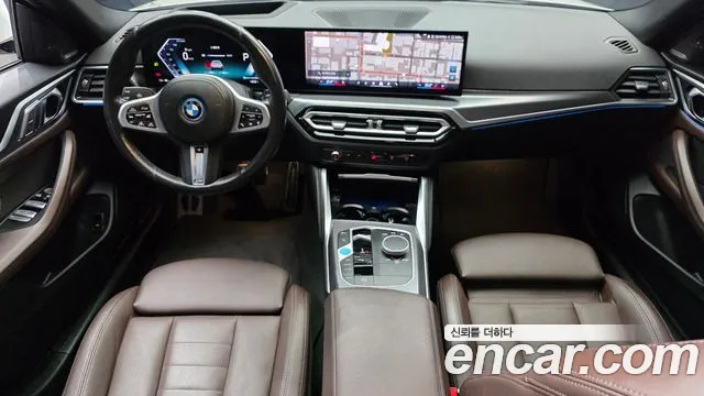 BMW i4 — Фото автомобиля 10