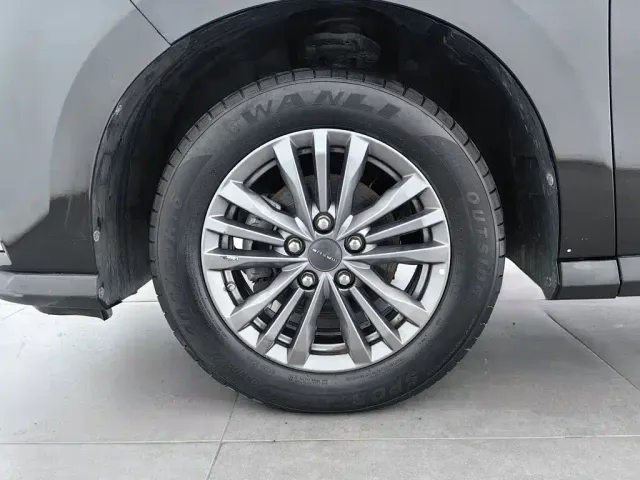 Maxus G50 — Фото автомобиля 17